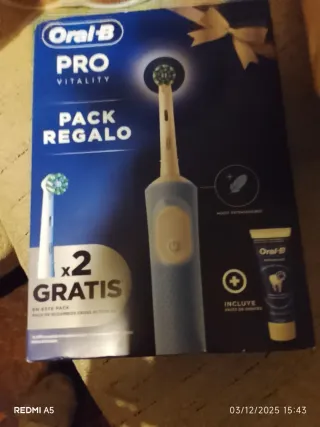 Cepillo Eléctrico Oral-B Pro Vitality Pack Regalo