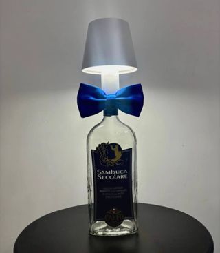 Lampada Sambuca Secolare con fiocco blu