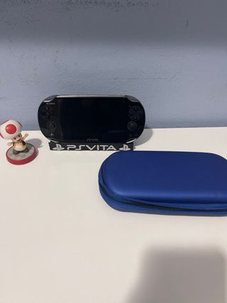 Consola Psvita con funda, soporte y amiibo