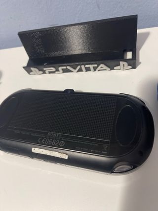 Consola Psvita con funda, soporte y amiibo