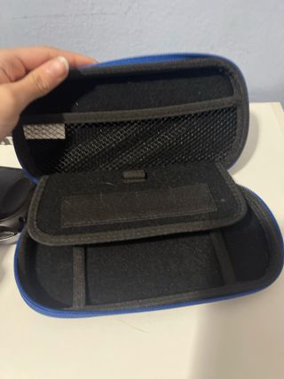 Consola Psvita con funda, soporte y amiibo