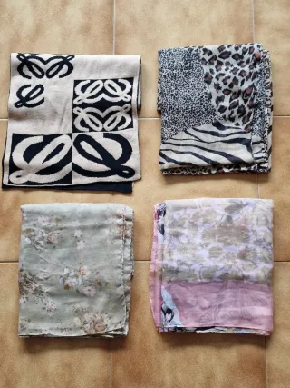 Lote 4 Sciarpe con Vari Designi