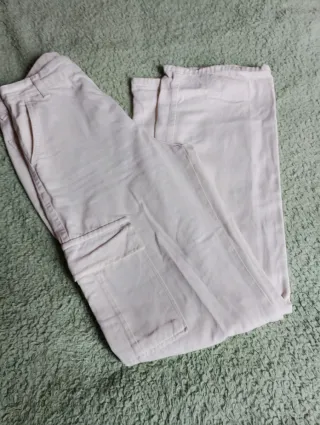 Pantalones cargo beige