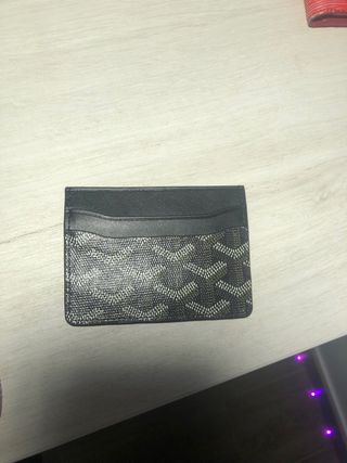 Tarjetero Goyard