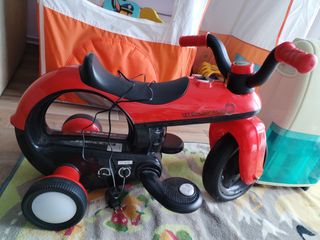 Moto de batería roja para niños