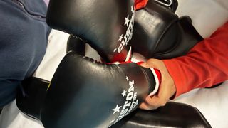 Guantes y Tibiales Boxeo/Muay Thai los tibiales