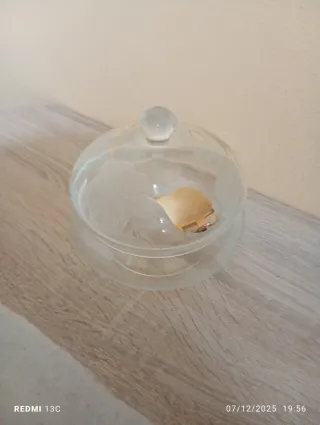 Porta oggetti in cristallo con coperchio