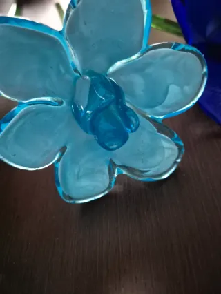 Fiori di vetro di Murano blu e trasparenti