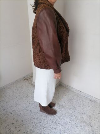 Elegante cazadora astracán y piel vintage