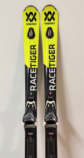Esquís VOLKL RACETIGER SC 2020 + Fijaciones Motion