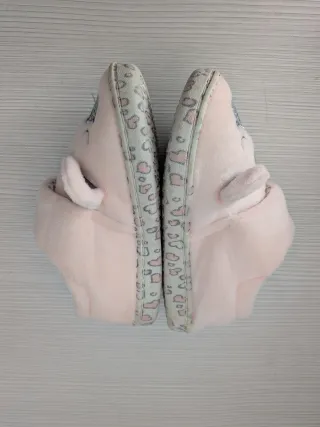 Pantuflas gatito rosa + accesorios cabello