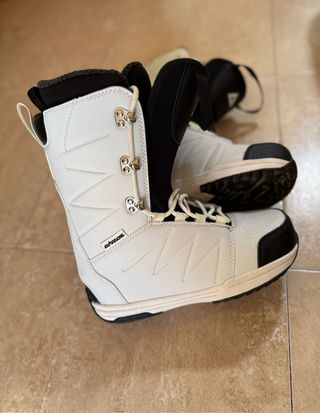 Tabla Snowboard + Botas + Casco + Funda