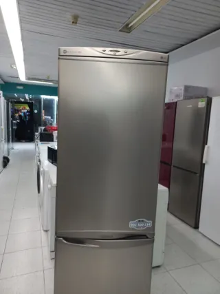 Nevera combi plateada a+ lg 190,cm Nofrost