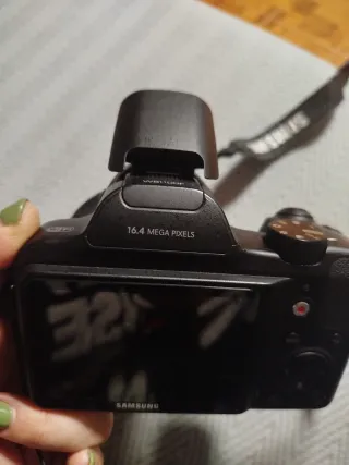 Cámara Samsung Negra