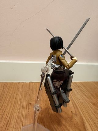 Figuras Ataque a los Titanes Levi, Mikasa, Eren...