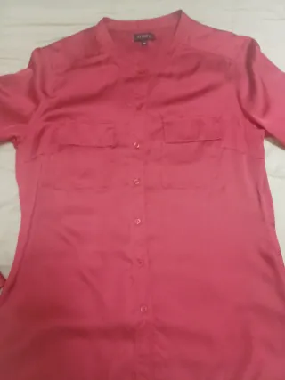 Blusa elegante Zendra color oxydo roja talla S