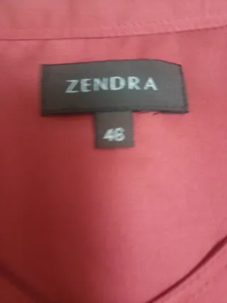 Blusa elegante Zendra color oxydo roja talla S