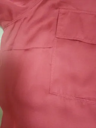 Blusa elegante Zendra color oxydo roja talla S