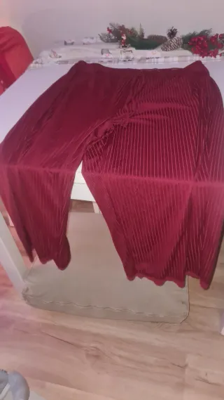 Conjunto pijama 3 piezas rojo encaje