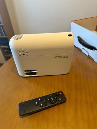 Proyector Blanco HD WiFi 1080P