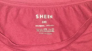 Camiseta SHEIN MAMA cuadros