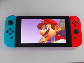 Nintendo Switch V2 en caja 199€ NO negociable