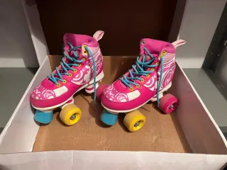 Pattini rosa taglia 32/33