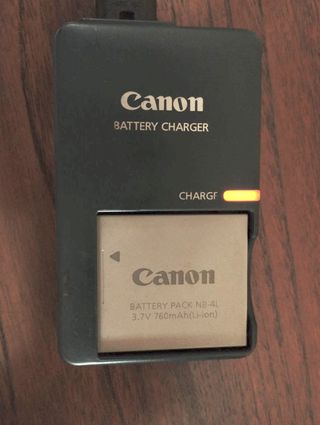 Cámara Canon Ixus 50 + Accesorios