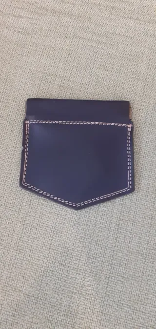 Monedero de piel auténtica