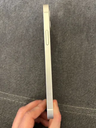 iPhone 12 128gb + fundas