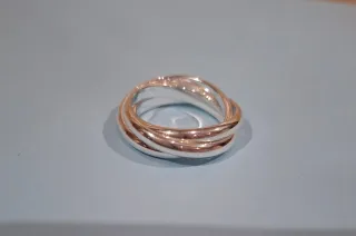 Anillo entrelazado plata