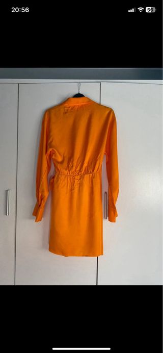 Vestido naranja satén