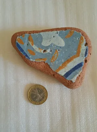 Frammenti mattonelle levigate dal mare