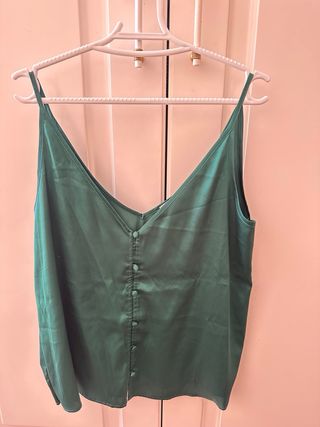 Top verde Mango tirantes botones talla M