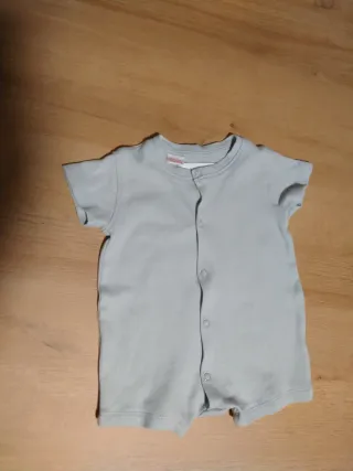 Pelele corto bebé 3-6 meses