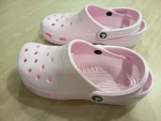 Crocs Classic Clog Rosas Talla 39-40