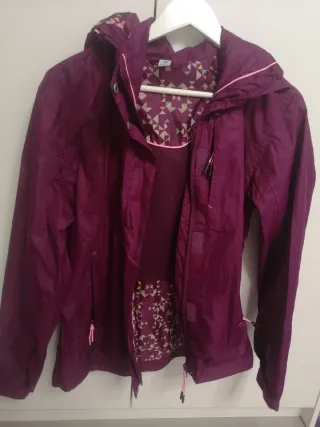 Cortavientos mujer Boriken morado y rosa