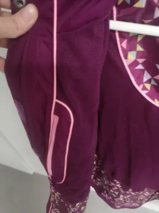 Cortavientos mujer Boriken morado y rosa