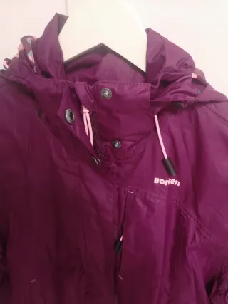 Cortavientos mujer Boriken morado y rosa