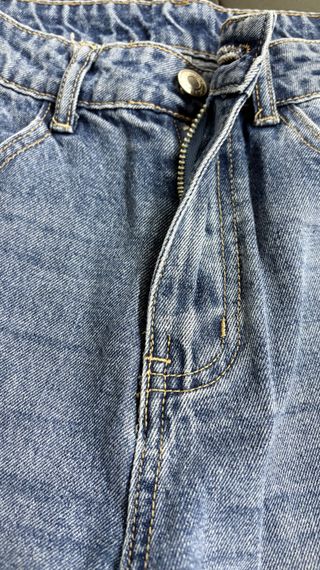 Pantalón vaquero corto azul