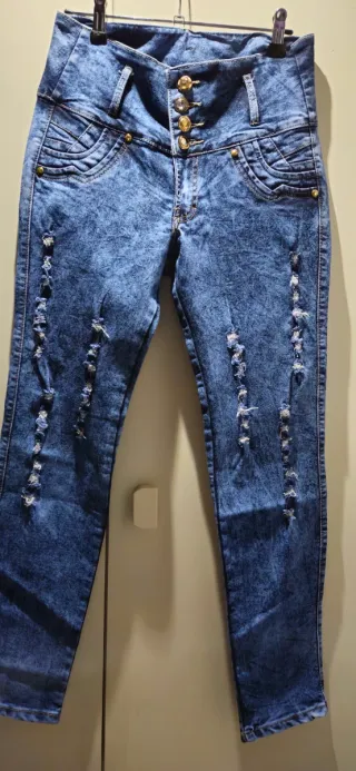 Pantalón vaquero colombiano