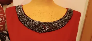 Vestido rojo con pedrería