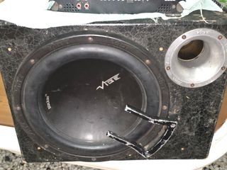 Subwoofer Vibe Va con potencia va muy bien