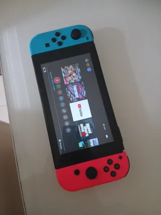Nintendo Switch Azul y Rojo
