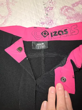 Pantalon marca IZAS nunca se ha usado