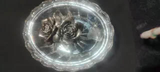 Portagioie in cristallo con rose in argento