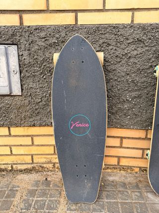 Skate rosa Venice Beach