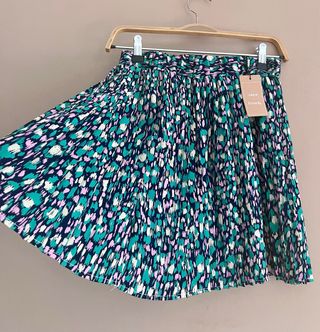 Falda estampada nueva