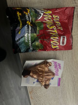 Muñecos Super Monstruos Comansi