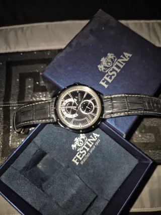 Reloj Festina Negro y Plateado